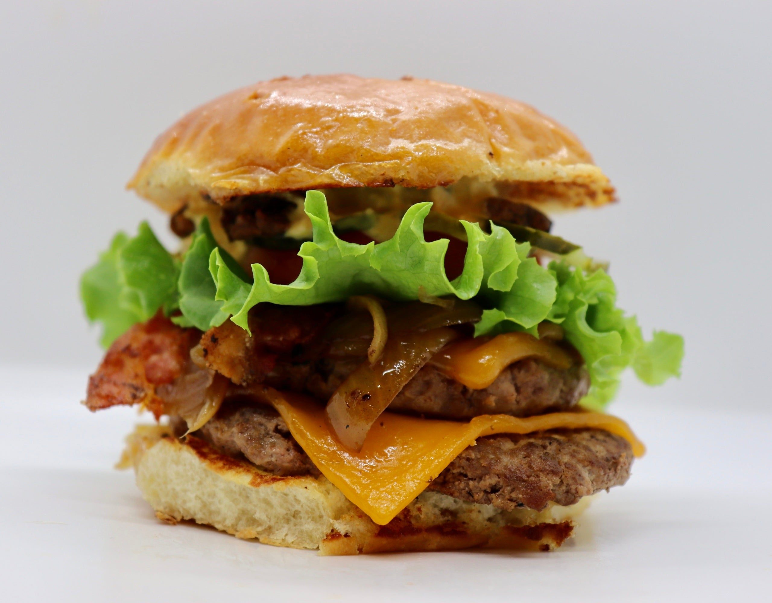 The Social Burger (Signature Burger).